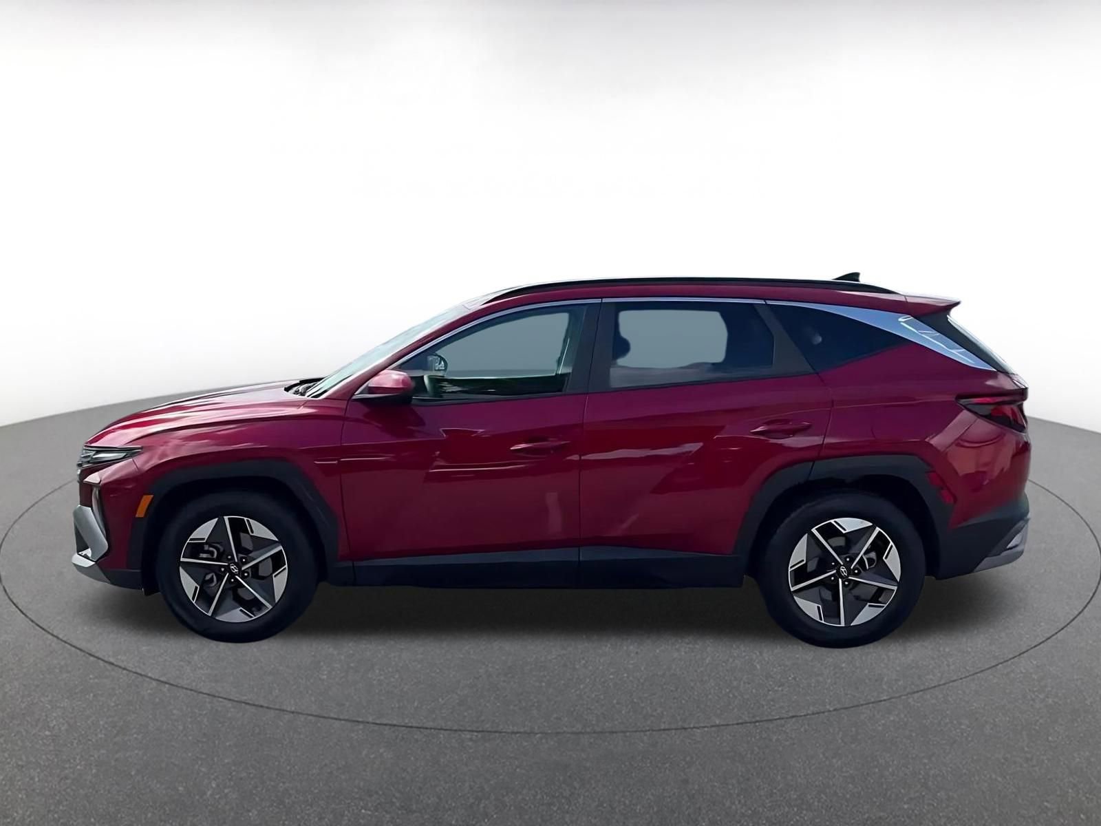 Used 2025 Hyundai Tucson SEL FWD image 9