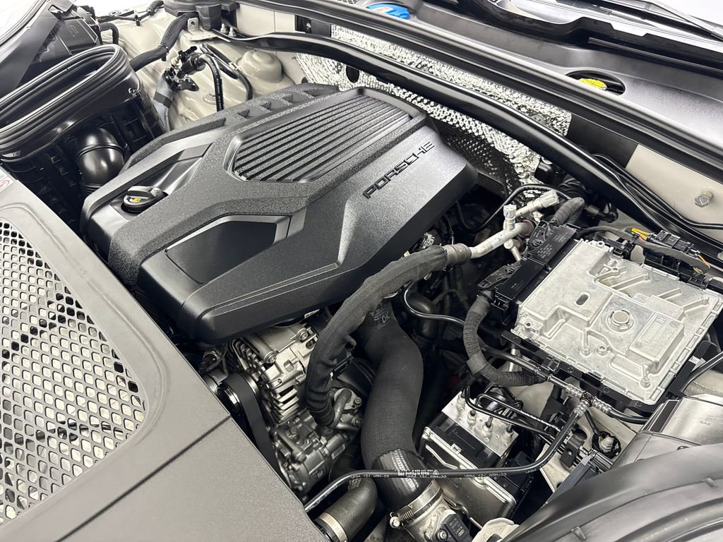 Used 2023 Porsche Macan image 74