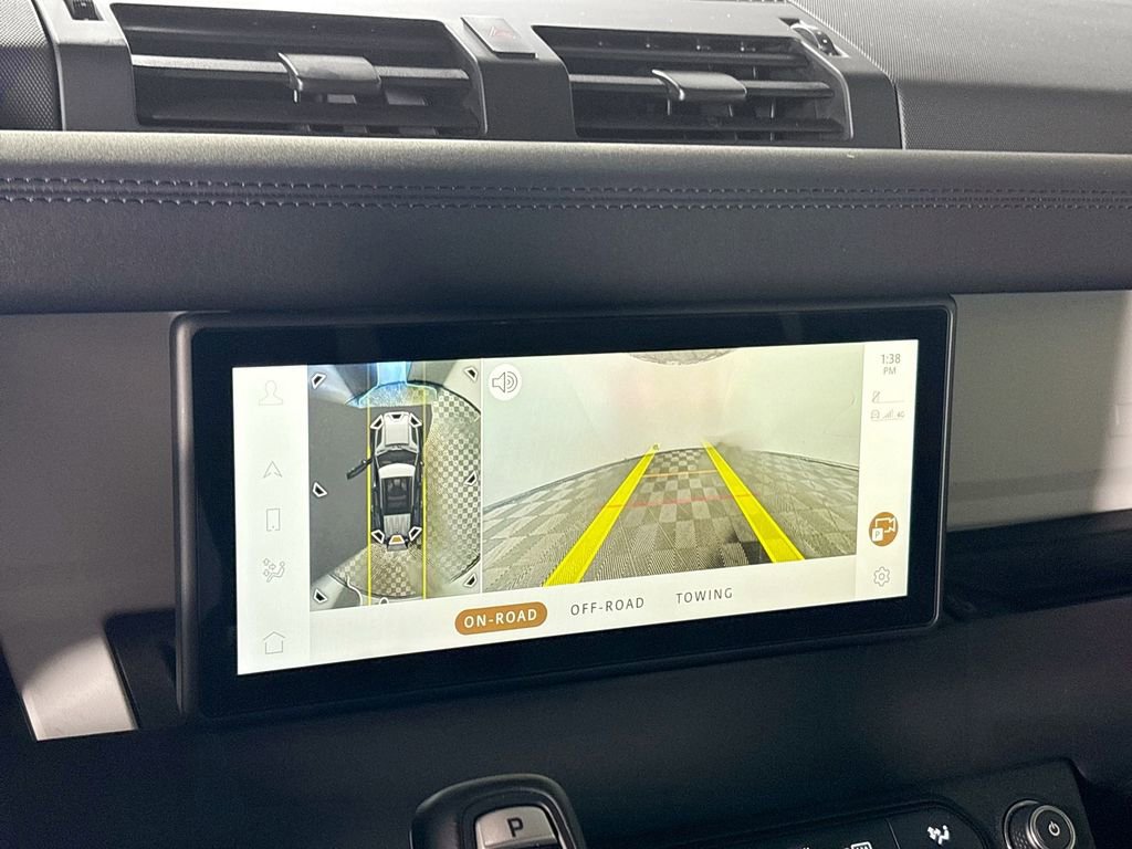 Used 2024 Land Rover Defender 110 S image 17