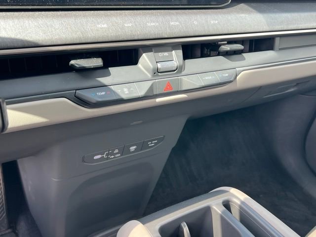 Certified 2025 Kia EV9 Wind AWD/4WD image 20