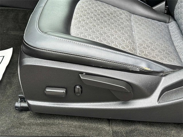 Used 2018 Chevrolet Colorado Z71 image 17