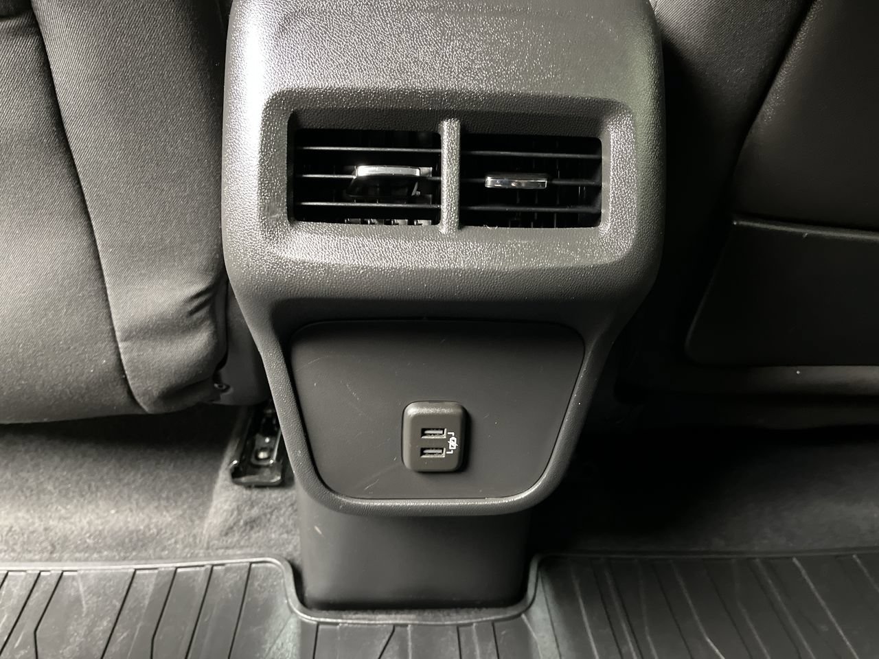 Used 2020 GMC Terrain SLE w/ Driver Convenience Package AWD/4WD image 11