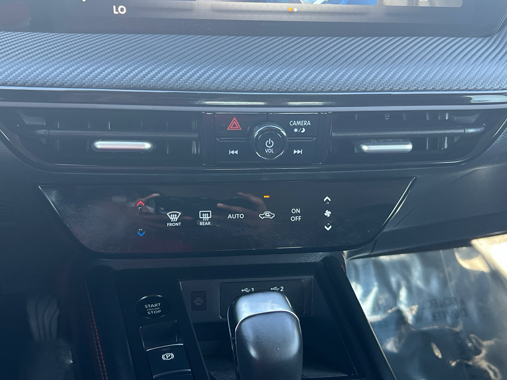 Used 2025 Nissan Kicks SR FWD image 27