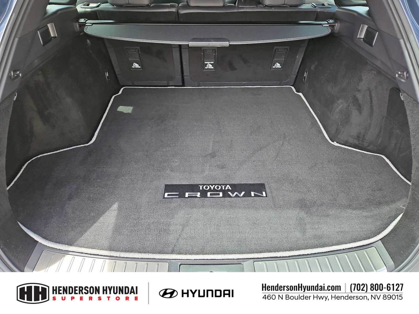 Used 2025 Toyota Crown Signia AWD/4WD image 34