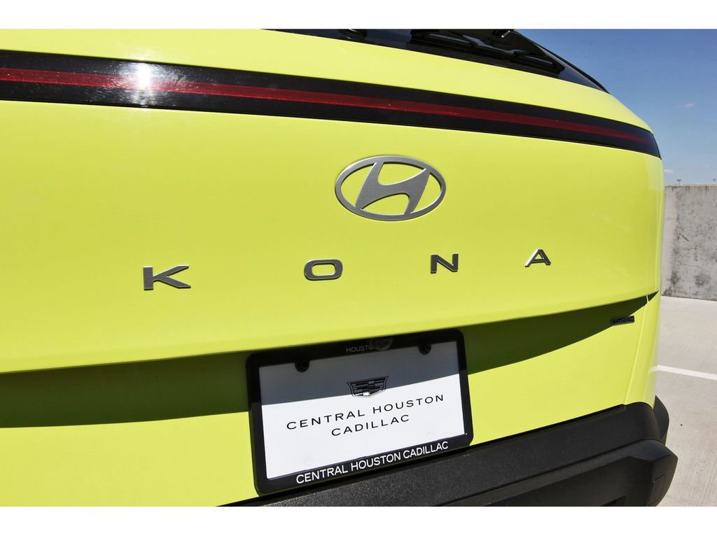 Used 2025 Hyundai Kona SEL image 29