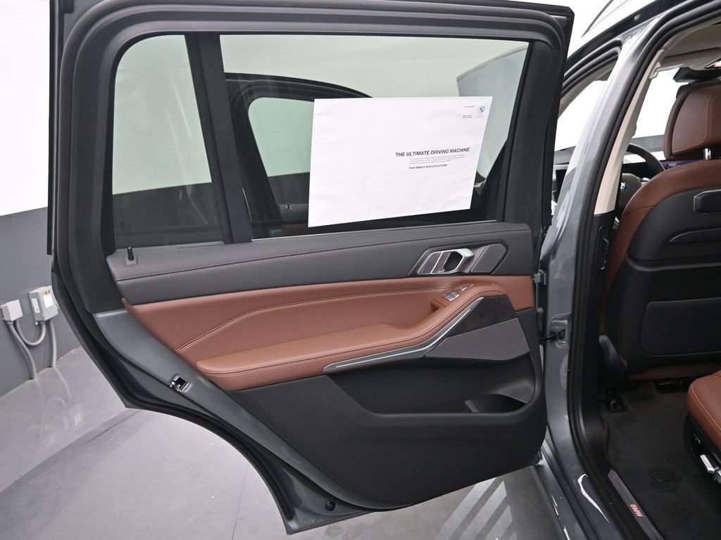 New 2026 BMW X7 xDrive40i image 41
