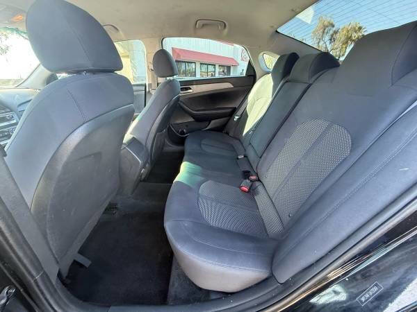 Used 2018 Hyundai Sonata SE FWD image 19