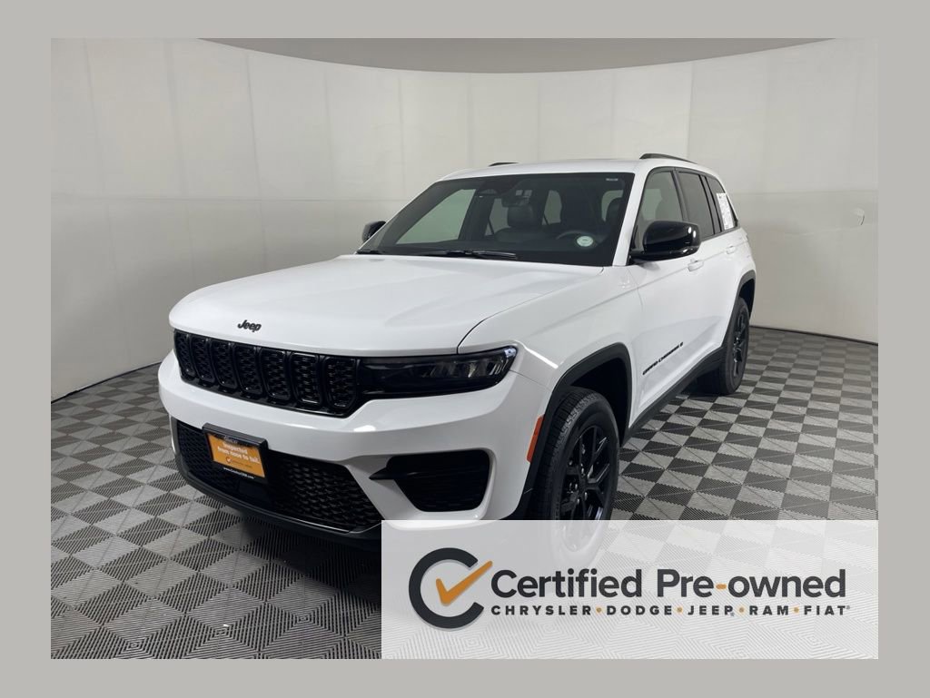 Certified 2025 Jeep Grand Cherokee Altitude AWD/4WD image 1