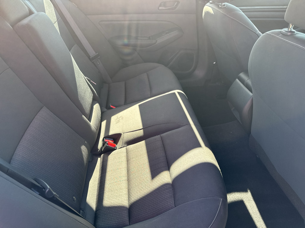 Used 2025 Nissan Altima 2.5 S FWD image 15