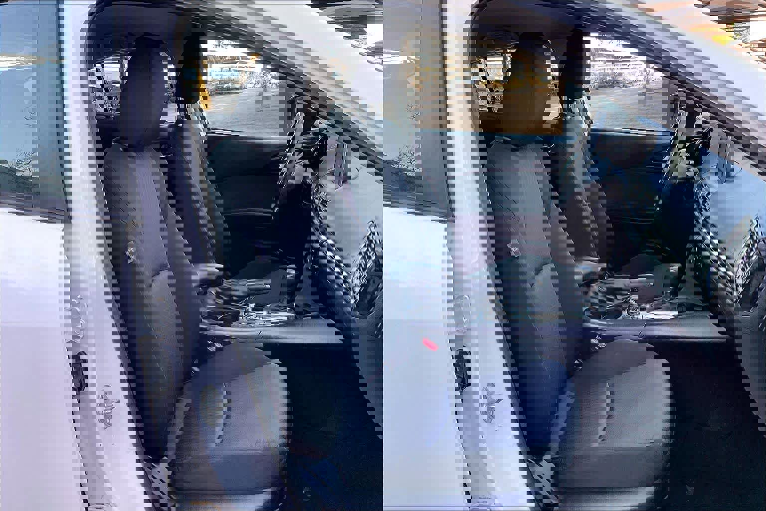 Used 2015 MAZDA MAZDA3 i Sport image 7