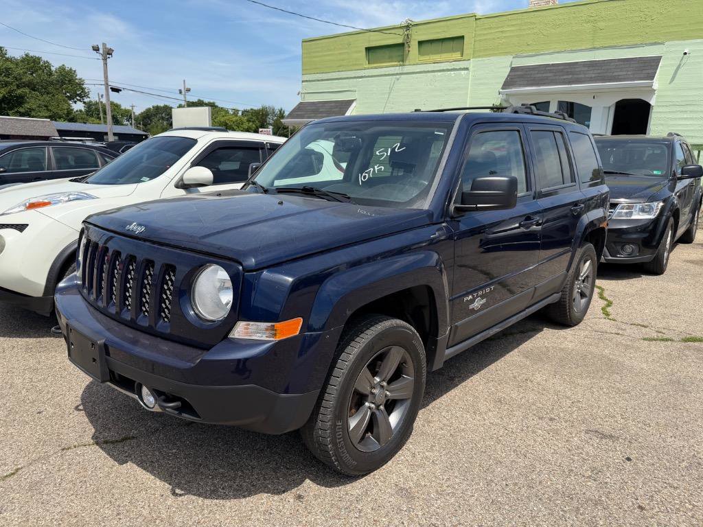 Used 2013 Jeep Patriot Latitude w/ Freedom Edition Pkg AWD/4WD image 1