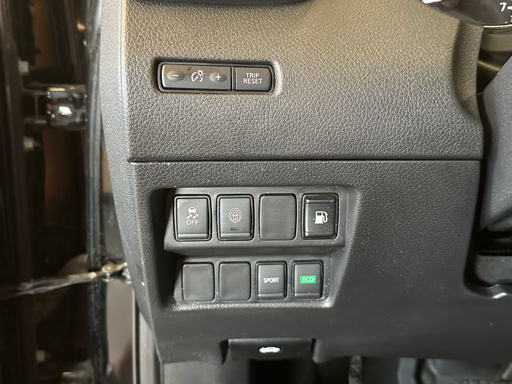 Used 2019 Nissan Rogue S FWD image 19