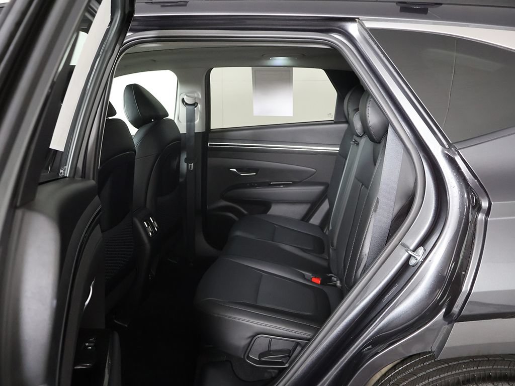 Used 2024 Hyundai Tucson Limited AWD/4WD image 34