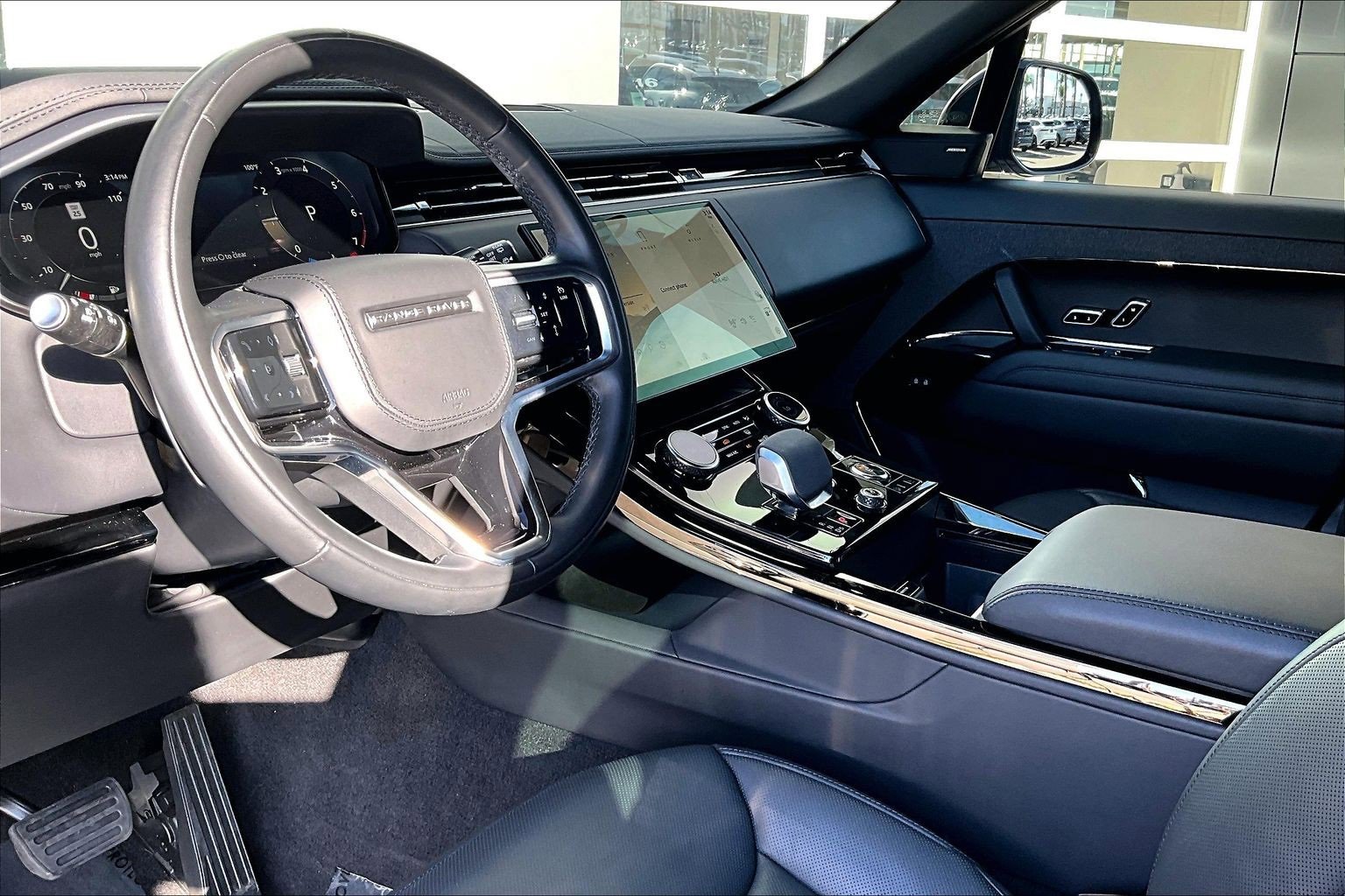 Used 2023 Land Rover Range Rover Sport SE image 14