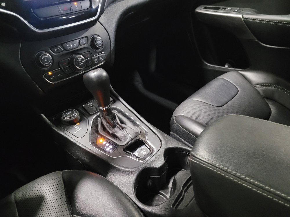 Used 2022 Jeep Cherokee Limited AWD/4WD image 26