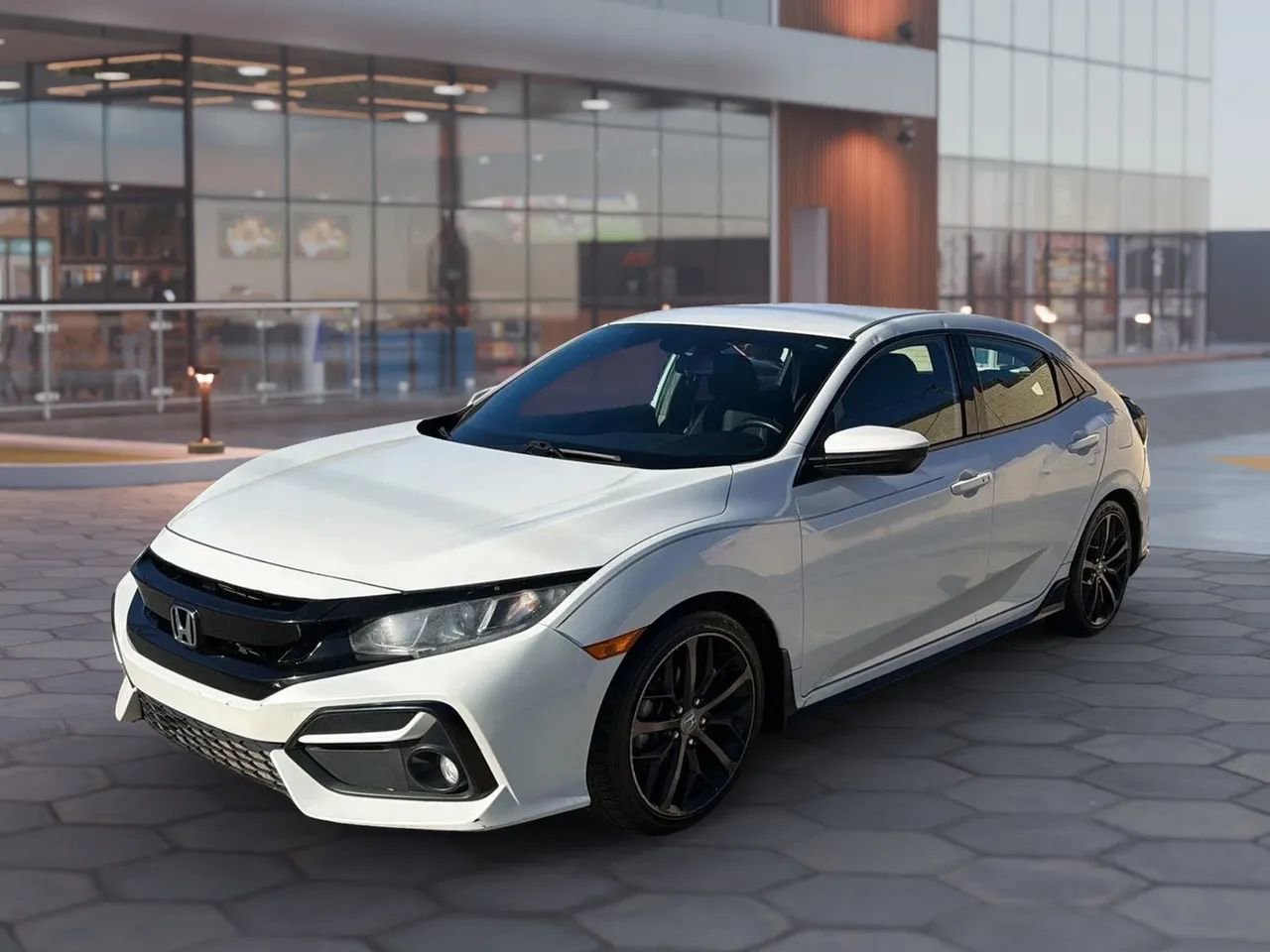 Used 2021 Honda Civic Sport image 1