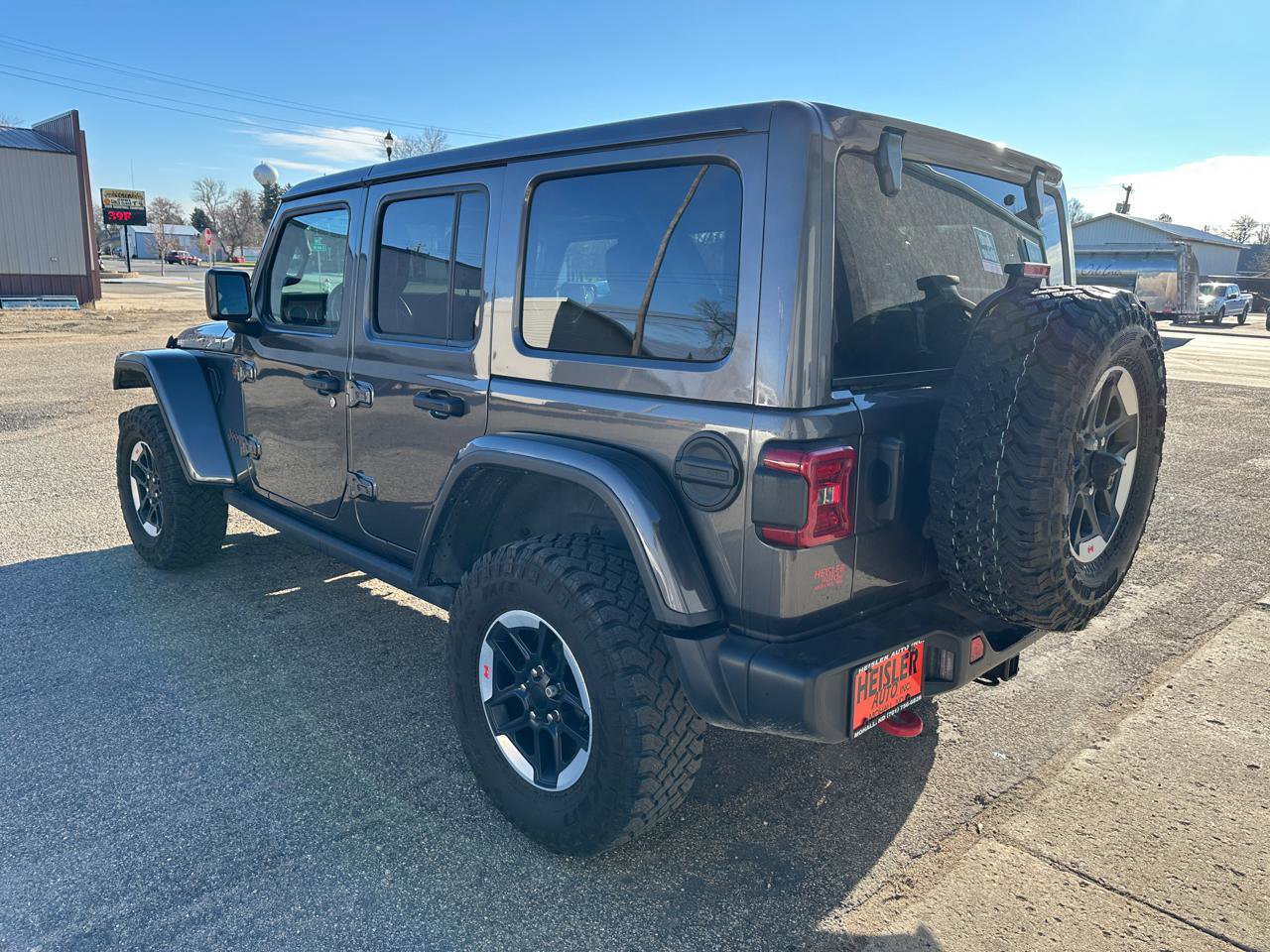 Used 2022 Jeep Wrangler Unlimited Rubicon w/ LED Lighting Group AWD/4WD image 6