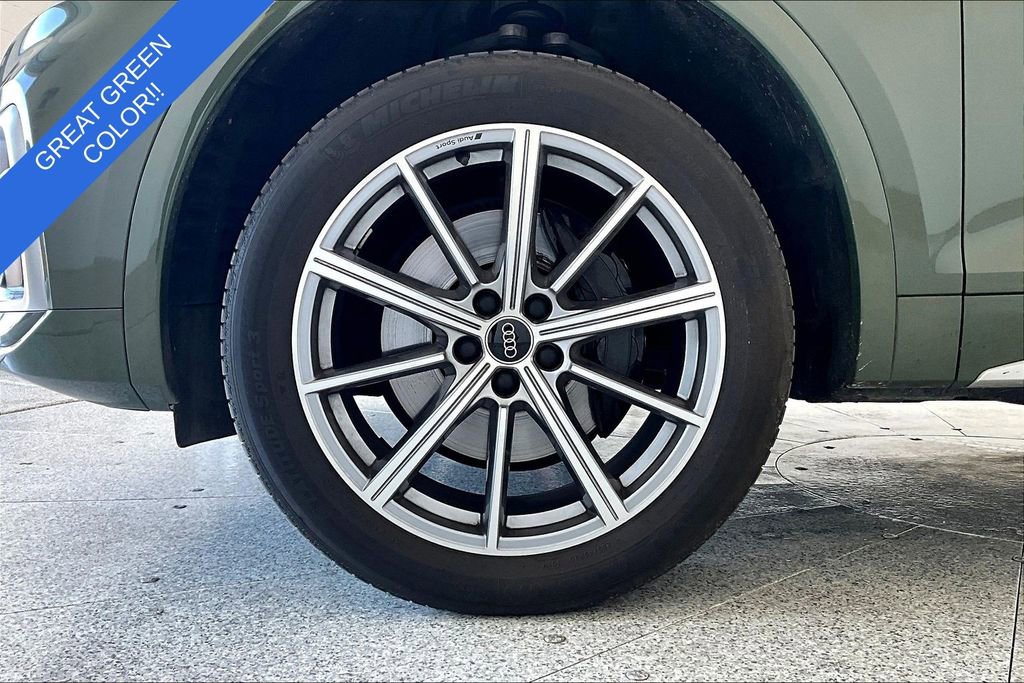 Used 2024 Audi SQ5 Premium w/ Convenience Package image 12