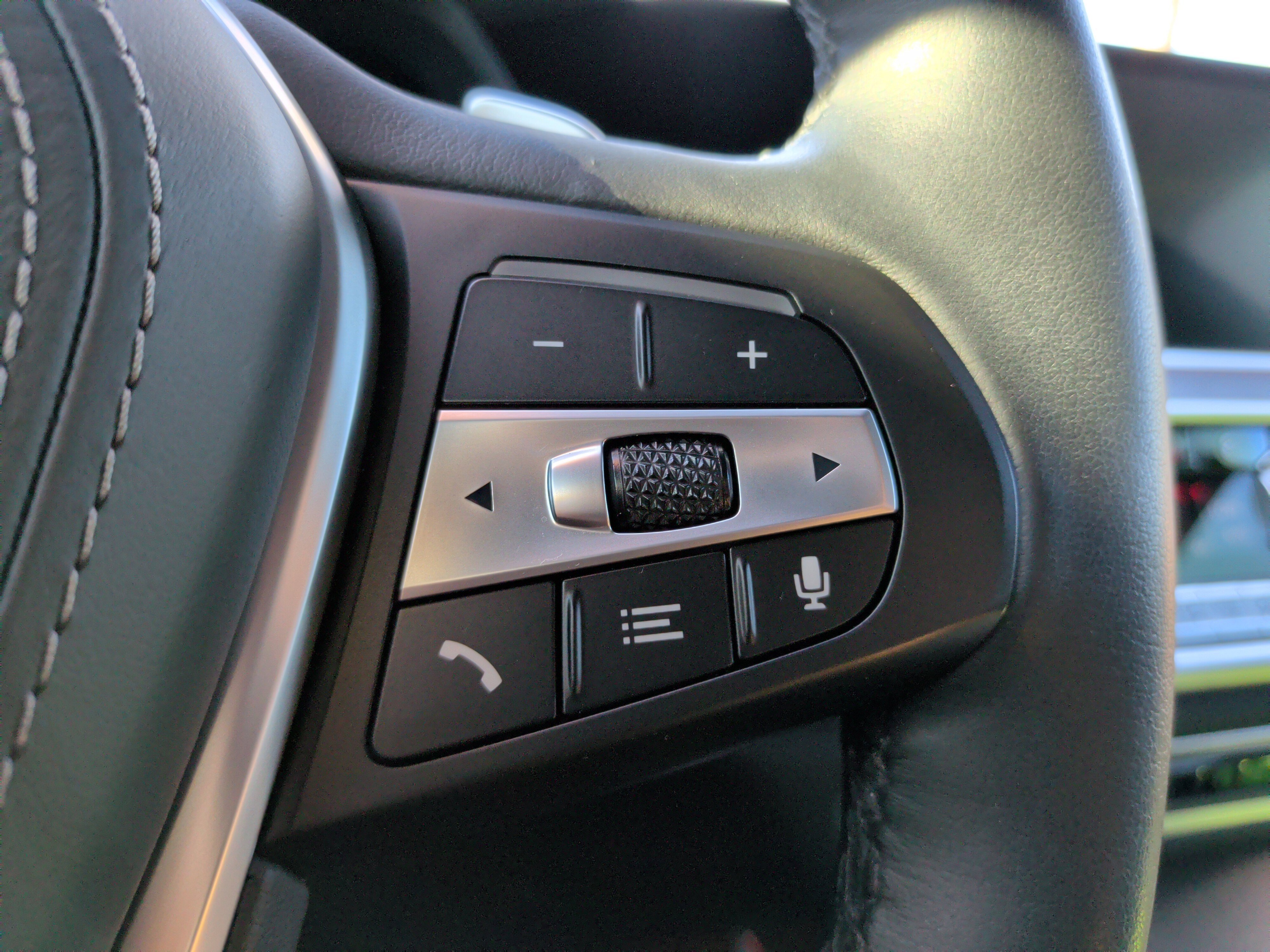 Certified 2022 BMW X5 xDrive40i w/ Executive Package image 16