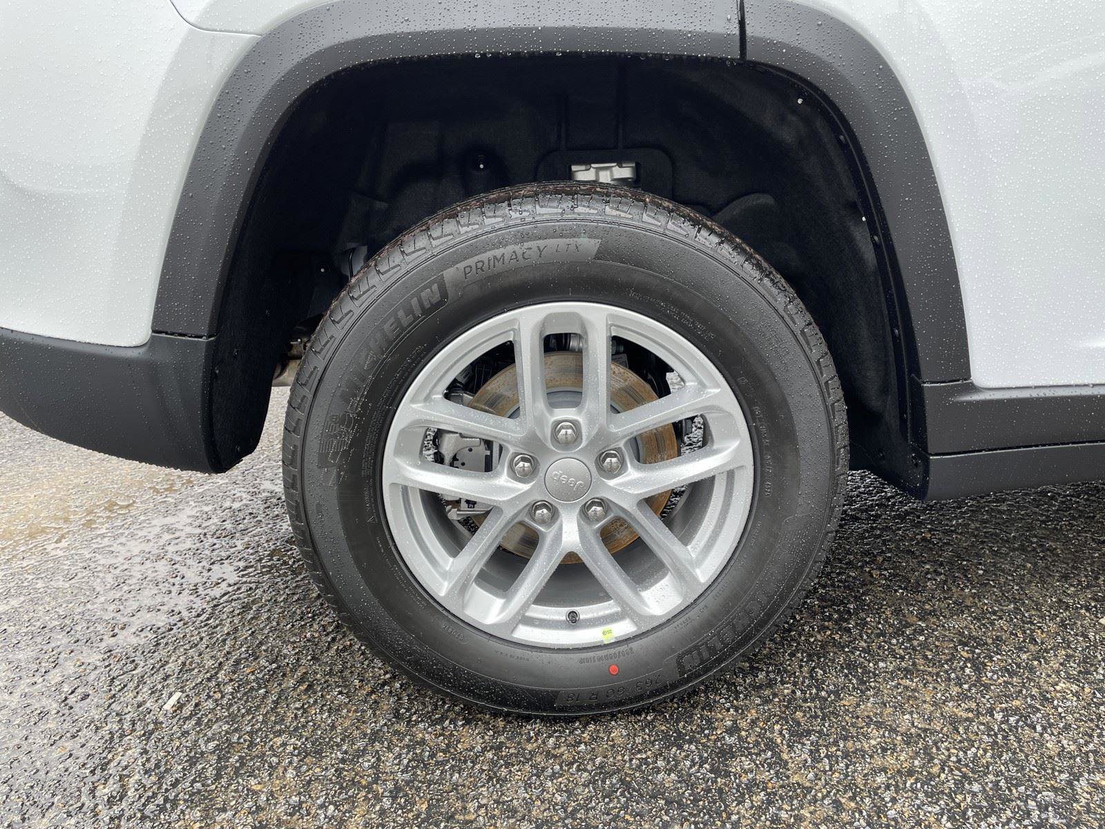 New 2025 Jeep Grand Cherokee Laredo X RWD image 47
