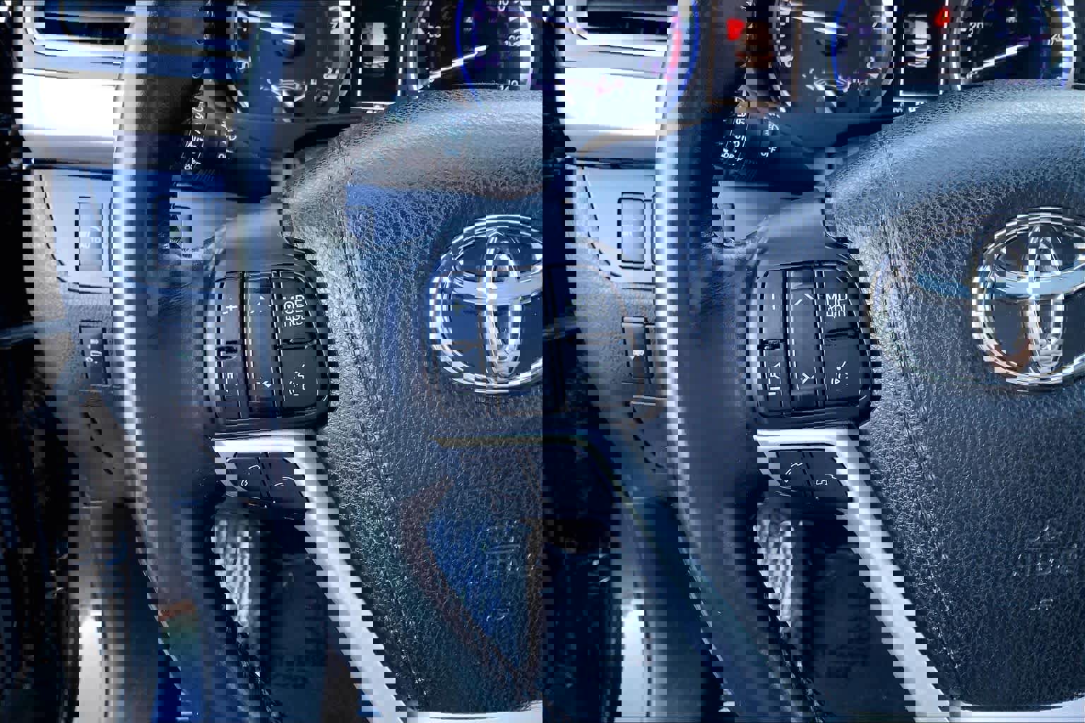 Used 2018 Toyota Highlander XLE image 23