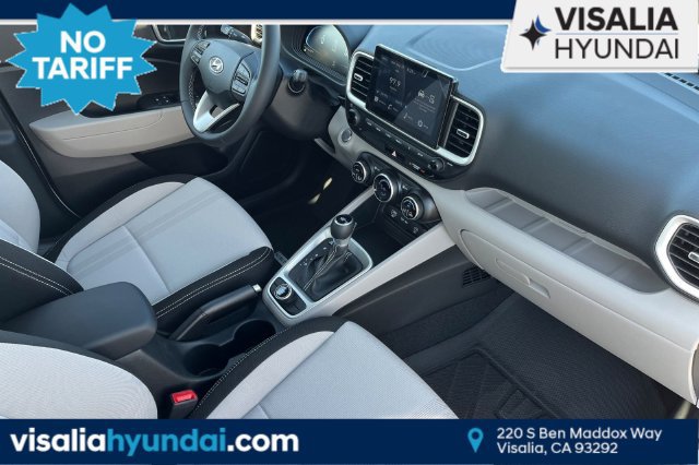New 2025 Hyundai Venue SEL FWD image 18