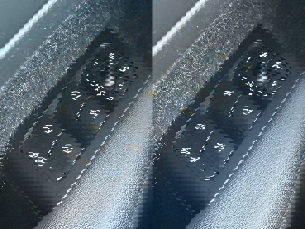 Used 2021 Volvo XC40 T4 R-Design w/ Advanced Package image 16