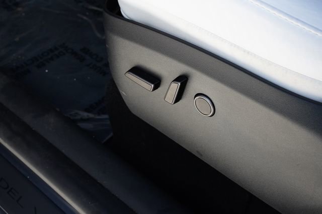 Used 2023 Tesla Model Y Long Range AWD/4WD image 7