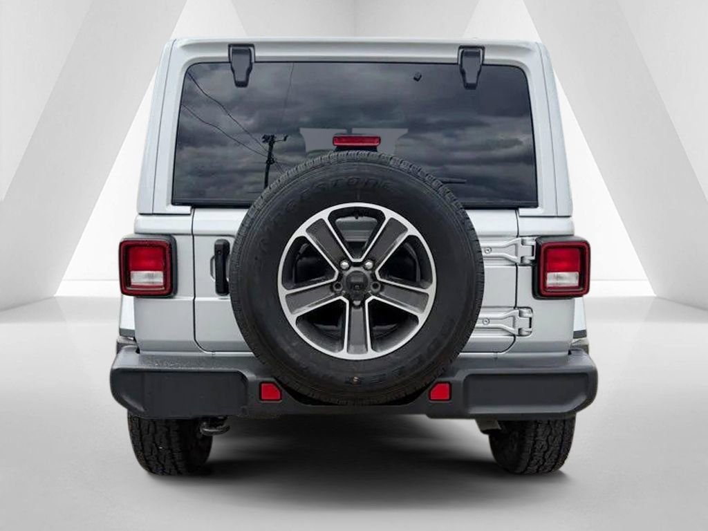 Used 2023 Jeep Wrangler Unlimited Sahara AWD/4WD image 6