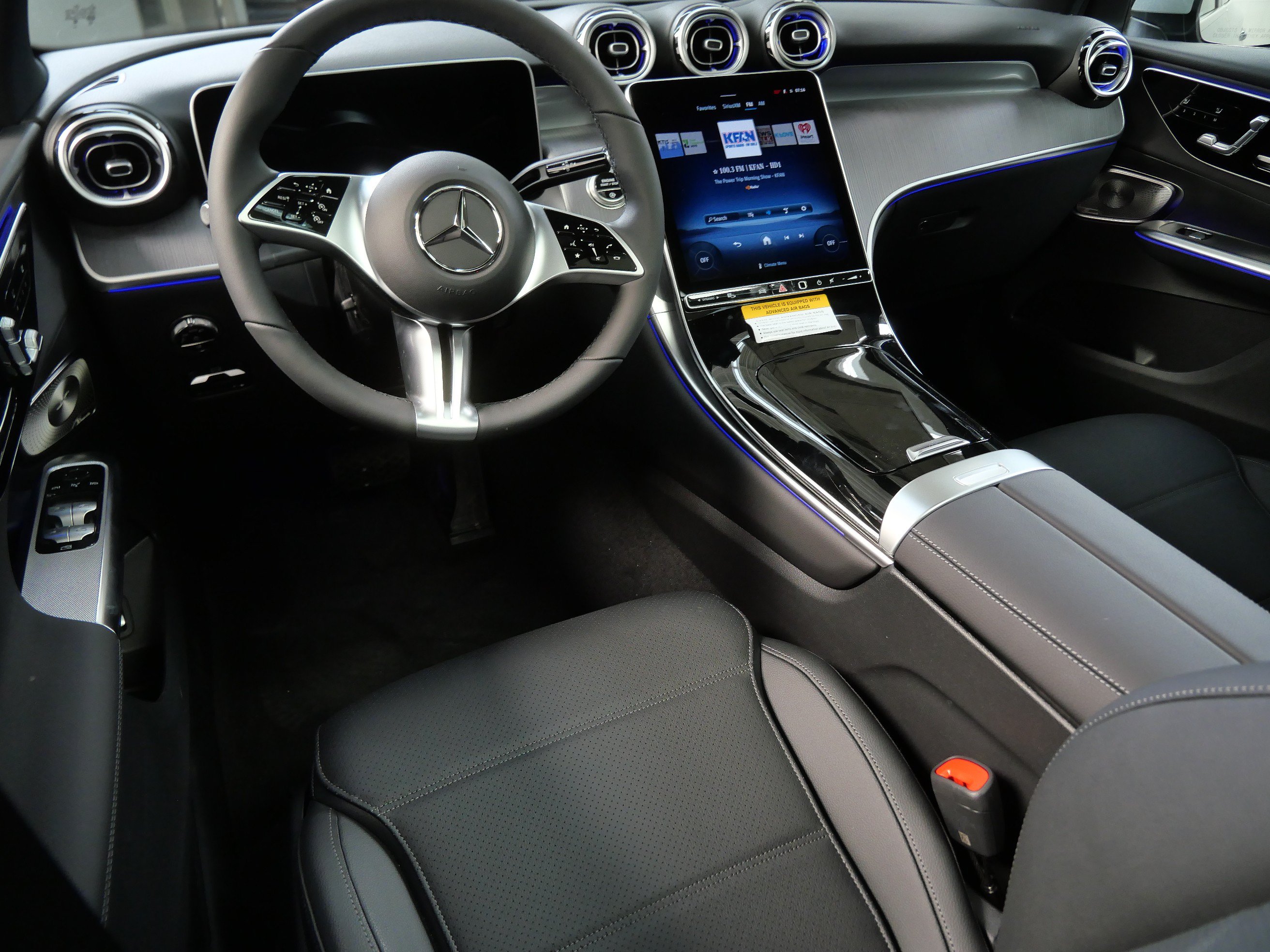 New 2026 Mercedes-Benz GLC 300 4MATIC image 2