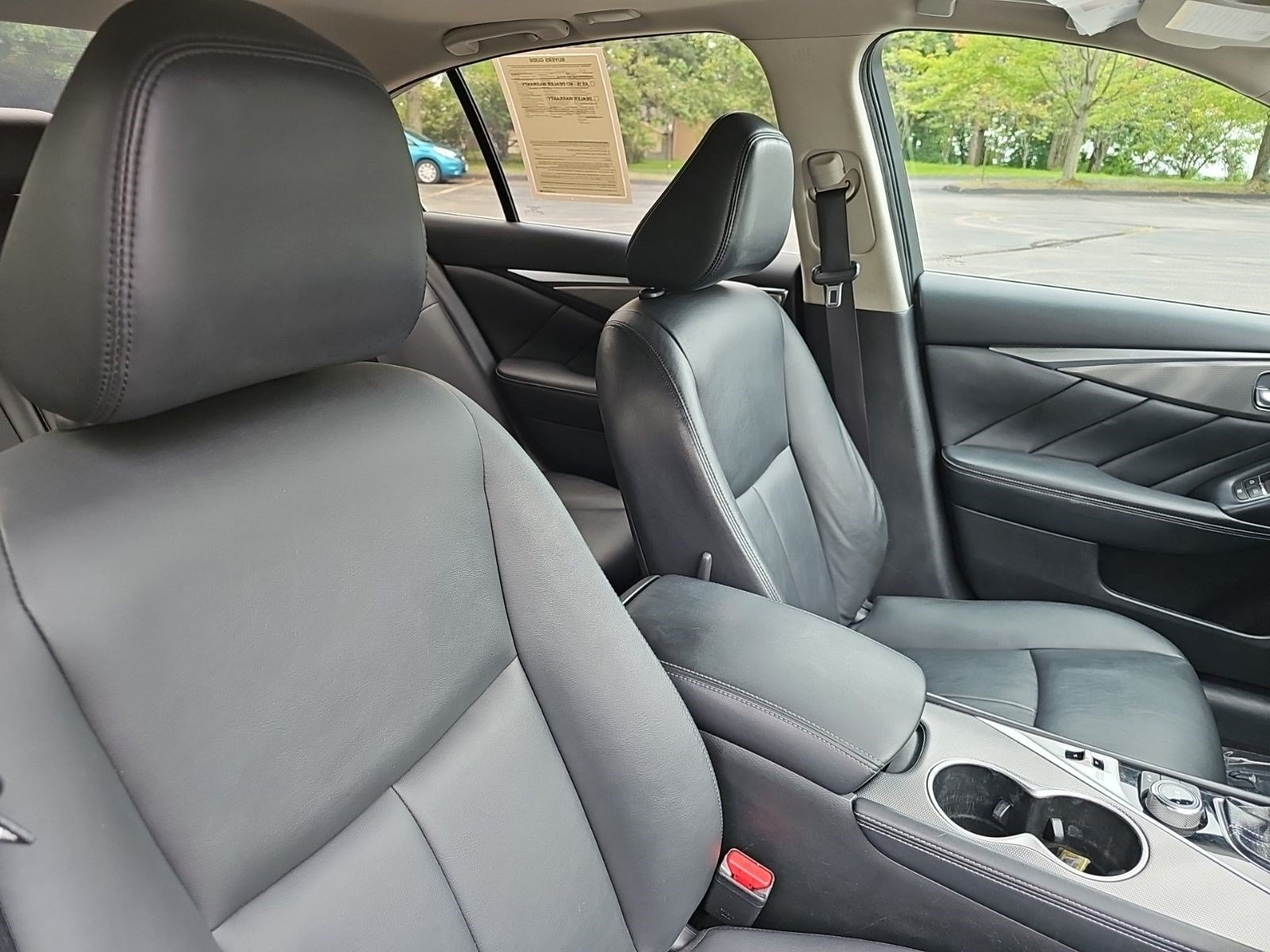 Used 2017 INFINITI Q50 3.0t Premium RWD image 11