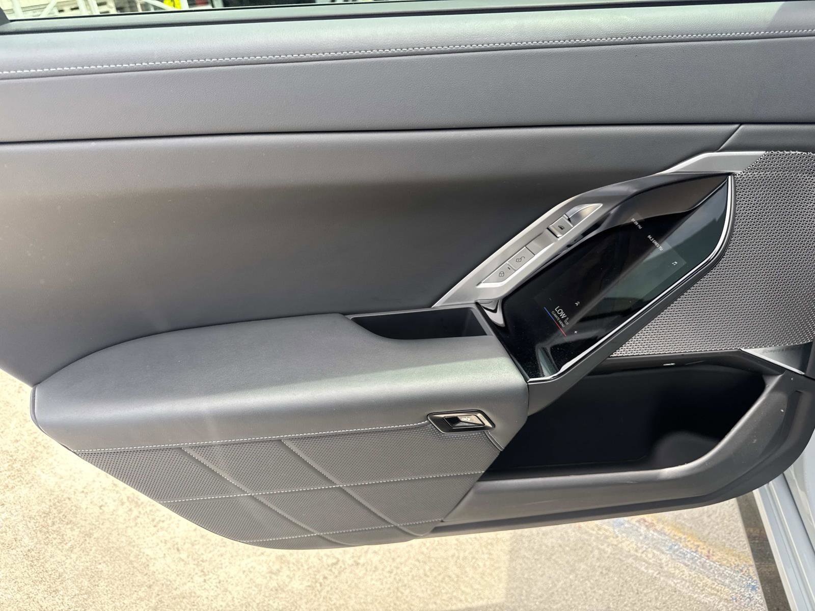 Certified 2023 BMW i7 xDrive60 image 9