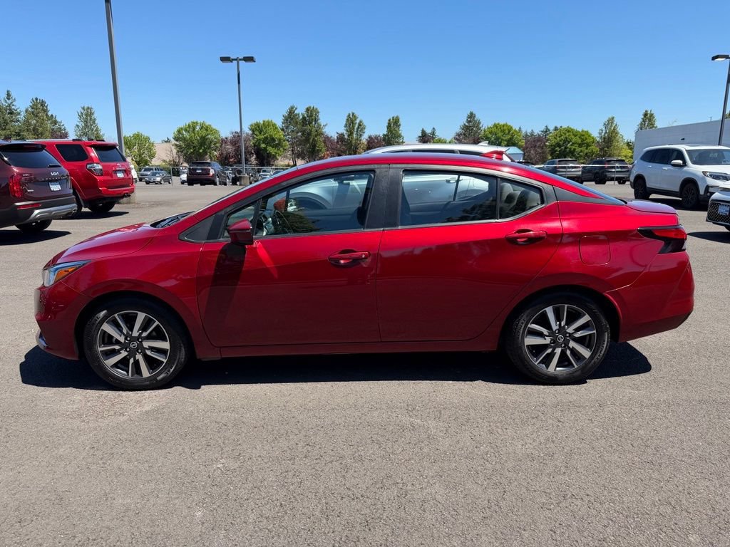 Used 2021 Nissan Versa SV FWD image 5