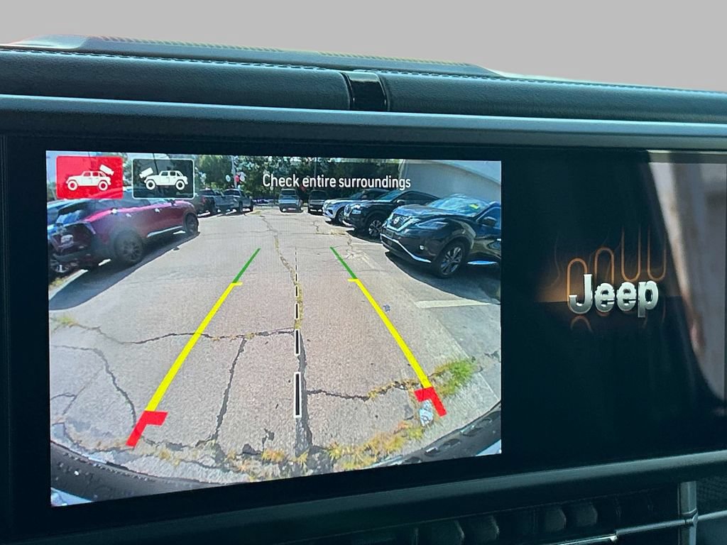 Certified 2025 Jeep Wrangler Unlimited Rubicon w/ Safety Group AWD/4WD image 31