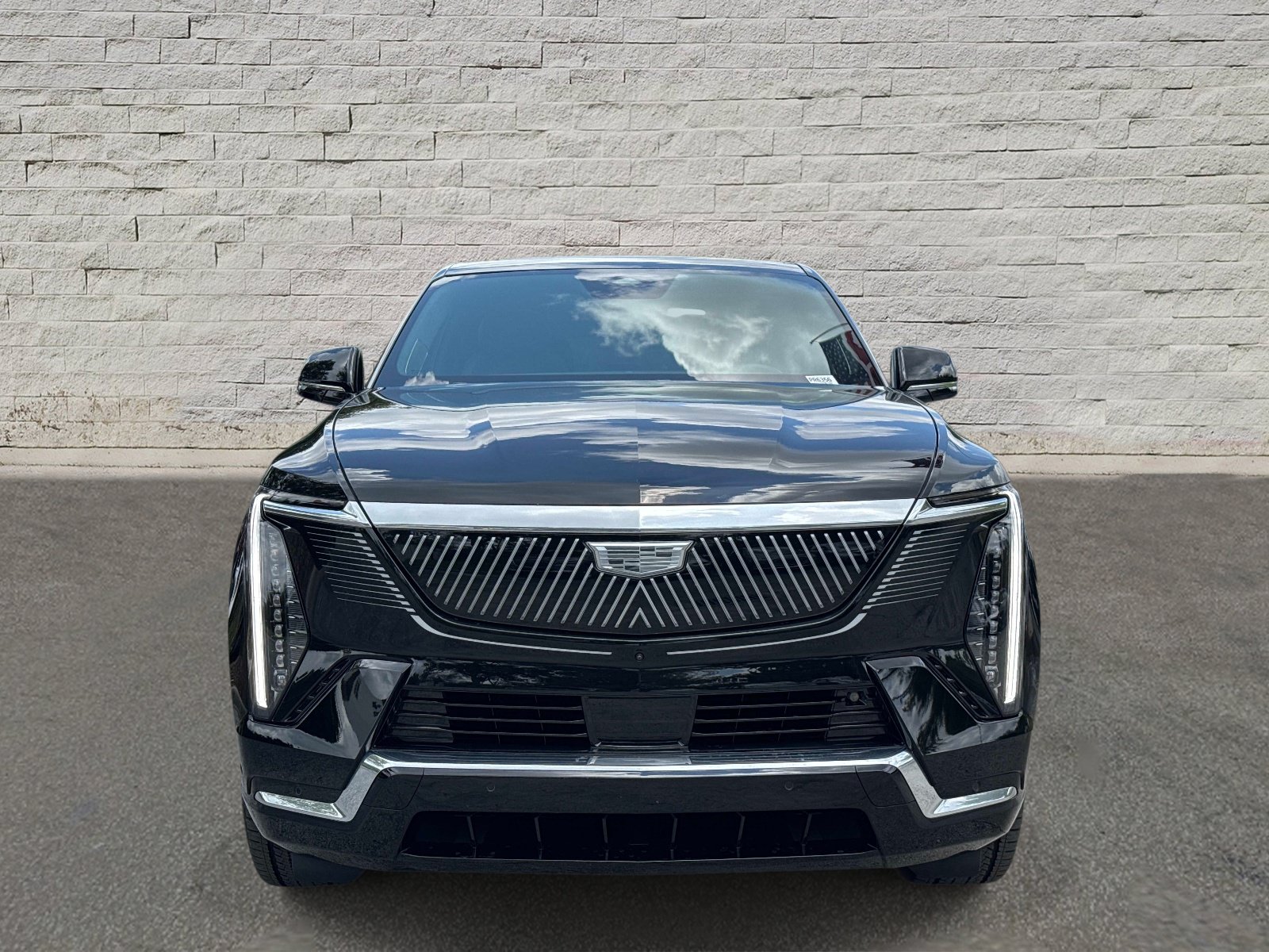 Certified 2025 Cadillac Escalade IQ Luxury 2 w/ LPO, Premium Carpet Package AWD/4WD image 7