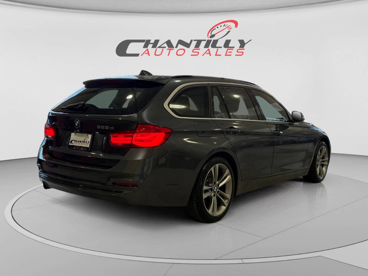 Used 2017 BMW 328d xDrive Wagon AWD/4WD image 5