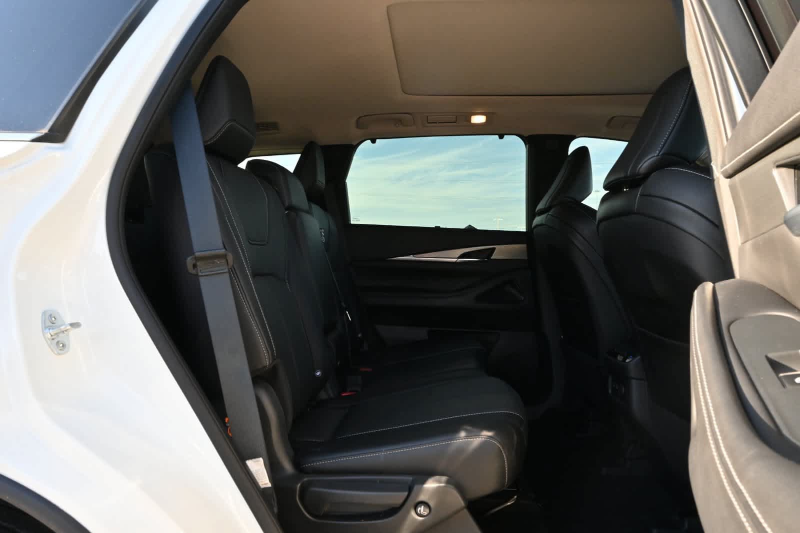 Certified 2024 INFINITI QX60 Luxe FWD image 21