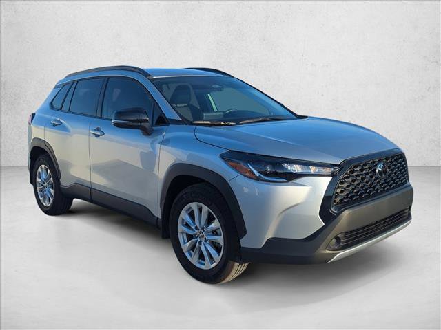 Certified 2025 Toyota Corolla Cross LE FWD image 3