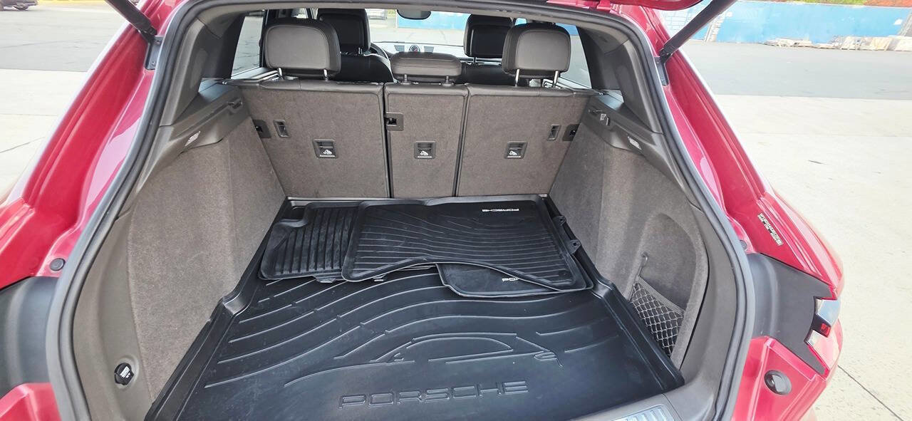 Used 2016 Porsche Macan S image 29