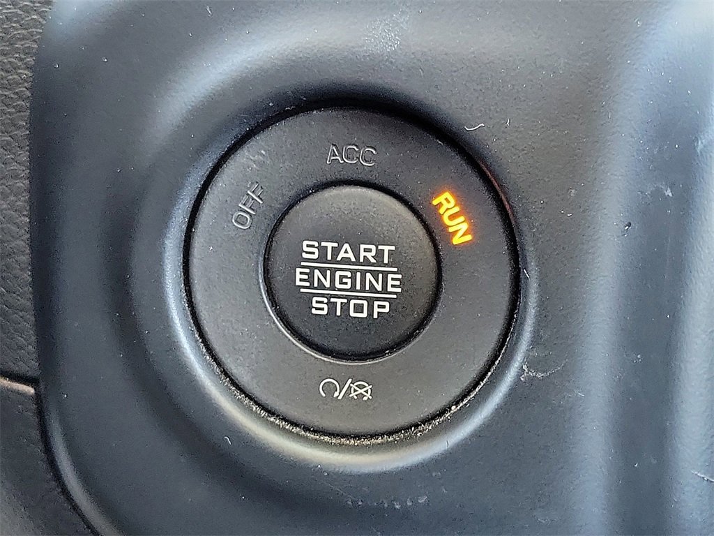 Used 2022 Jeep Gladiator Overland w/ Trailer Tow Package image 11