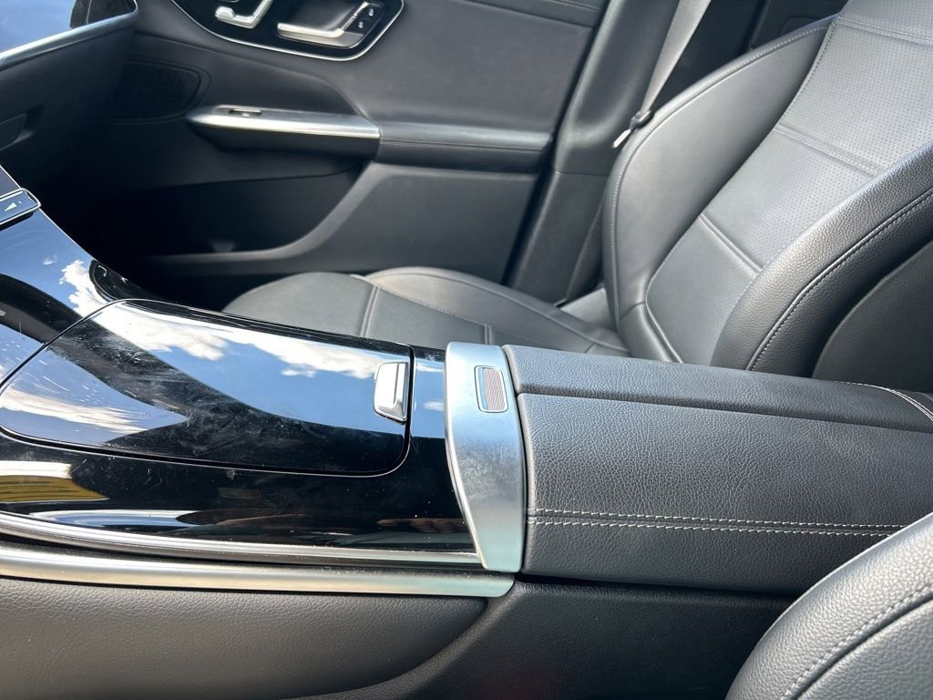 Used 2024 Mercedes-Benz GLC 300 4MATIC image 29