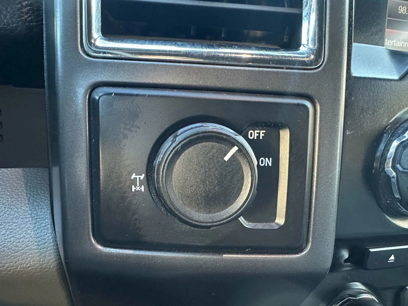 Used 2015 Ford F150 XLT w/ Equipment Group 301A Mid image 36