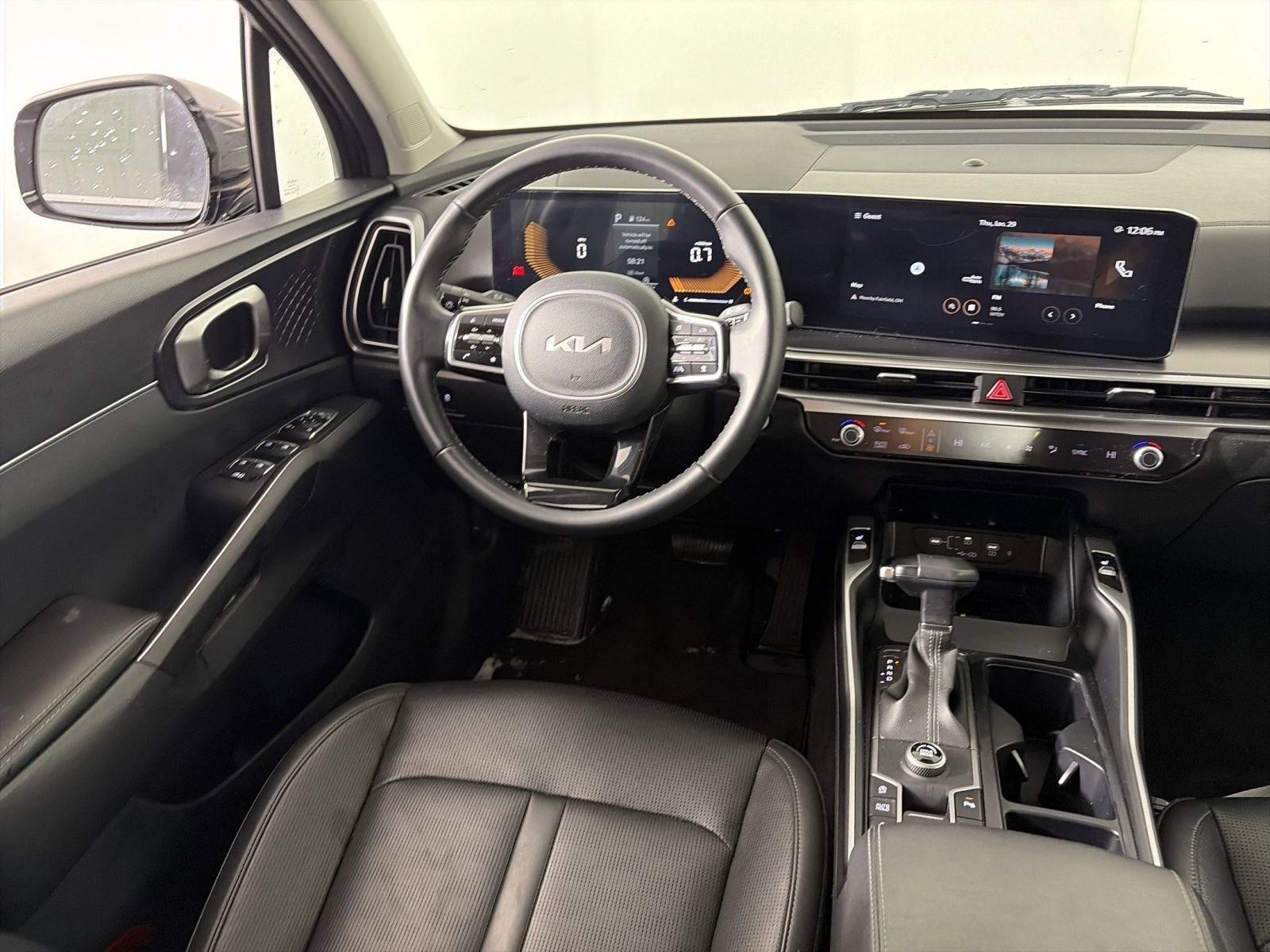 Certified 2024 Kia Sorento S image 36