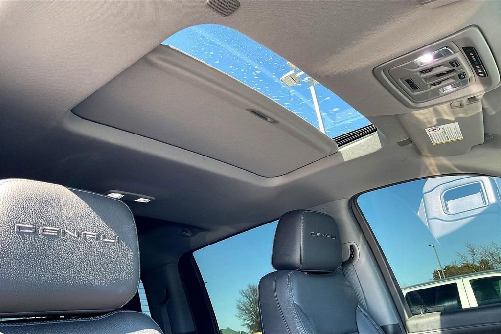 Used 2020 GMC Sierra 2500 Denali w/ Denali Ultimate Package image 23
