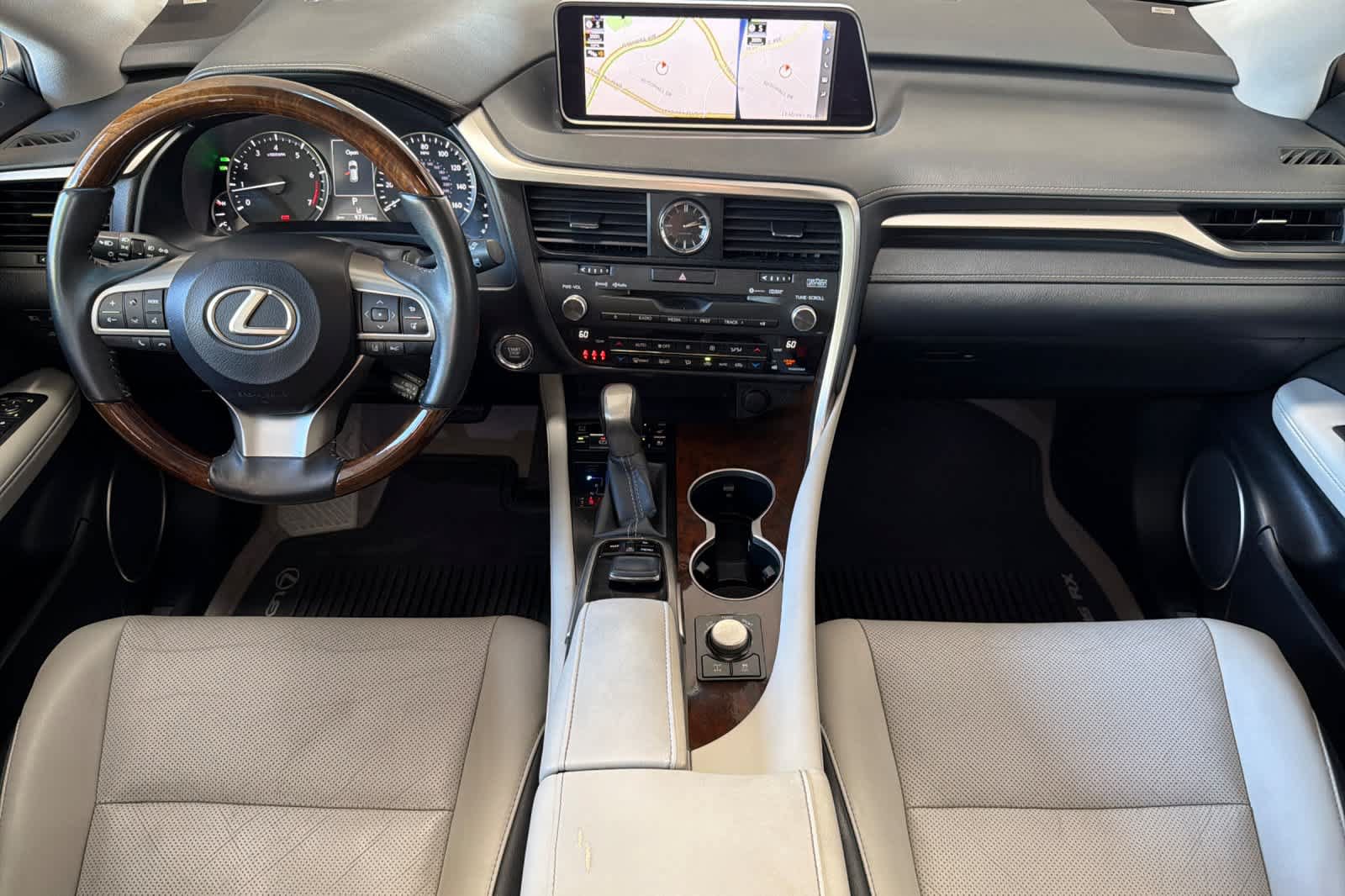 Used 2017 Lexus RX 350 AWD w/ Premium Package image 3