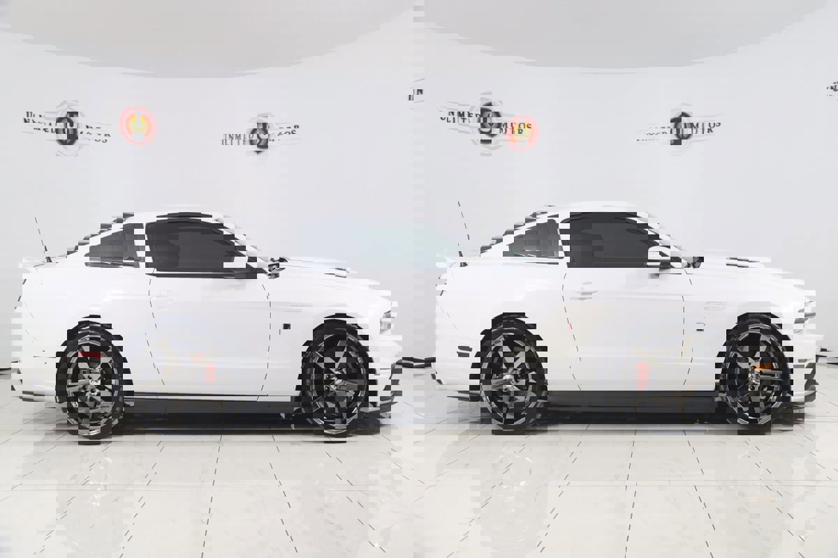 Used 2014 Ford Mustang GT w/ Equipment Group 301A image 2