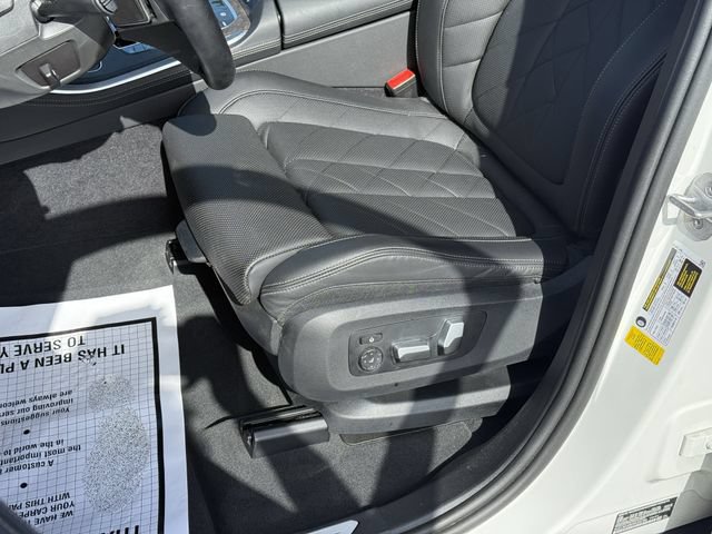 Used 2024 BMW X5 sDrive40i w/ Premium Package RWD image 15