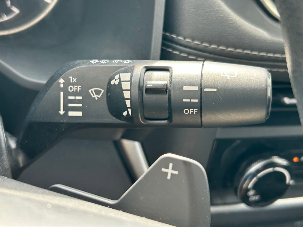 Used 2021 Nissan Rogue S FWD image 26