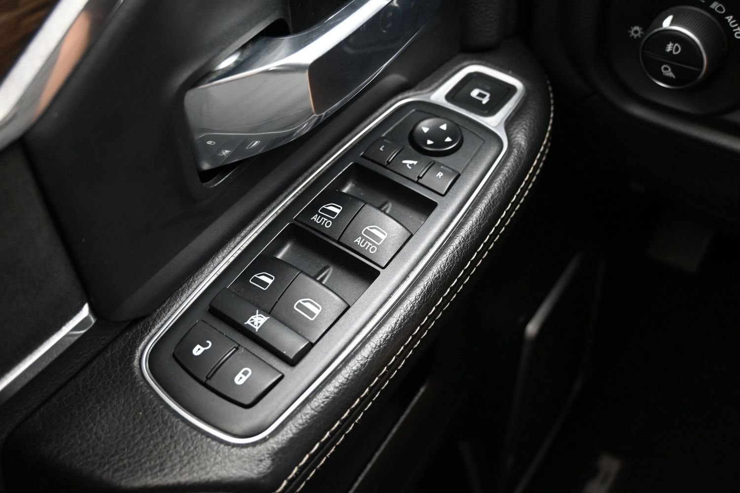 Used 2019 RAM 2500 Laramie AWD/4WD image 25
