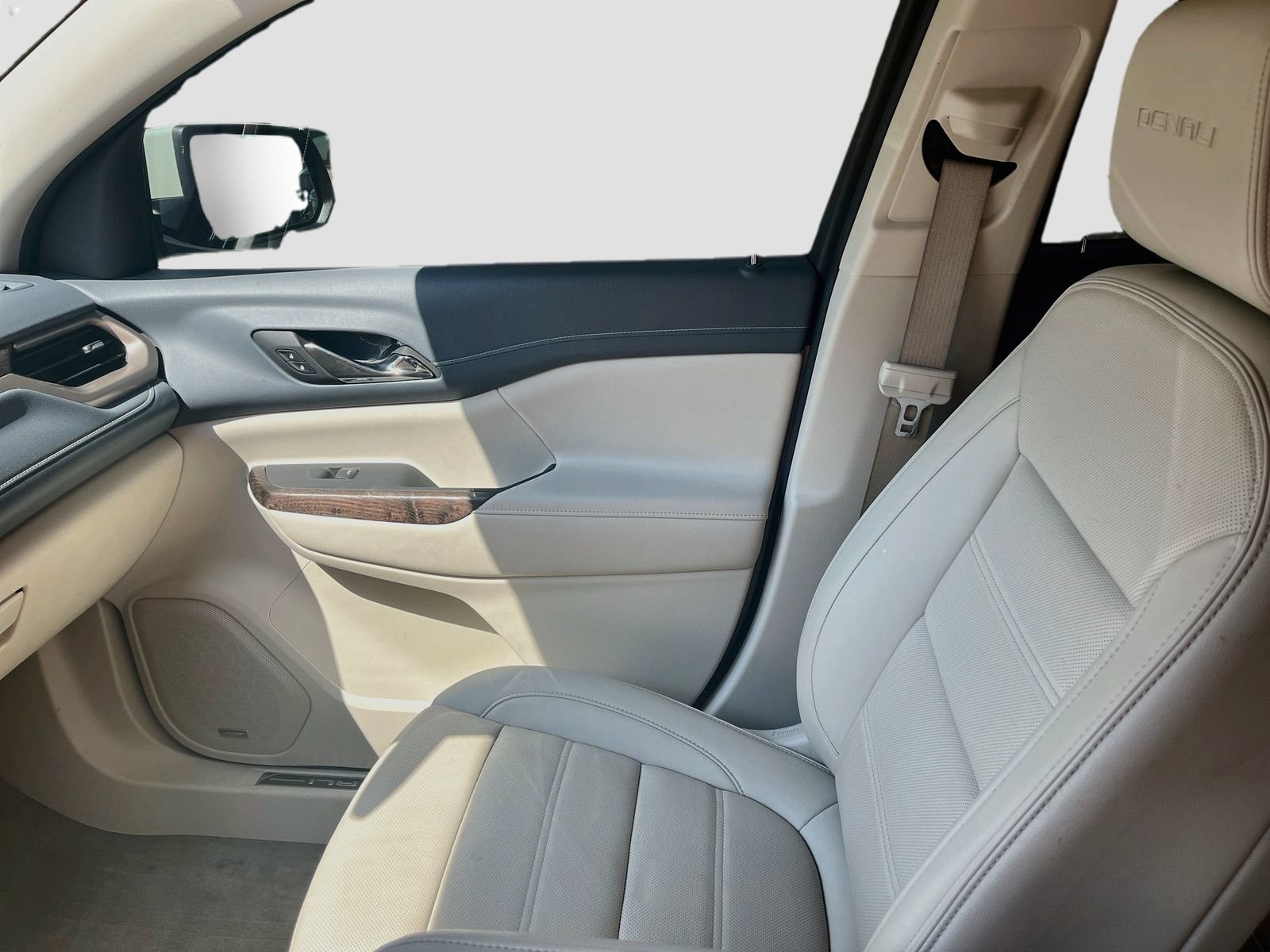 Used 2023 GMC Acadia Denali w/ Trailering Package FWD image 24